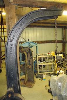 Engine Crane