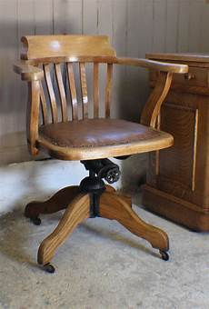 Lowering Mechanism For Chairs
