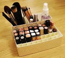Make-Up Box