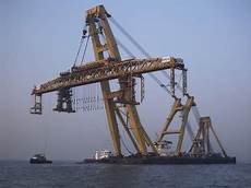 Revolving Cranes