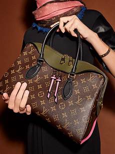 Shoulder Bags